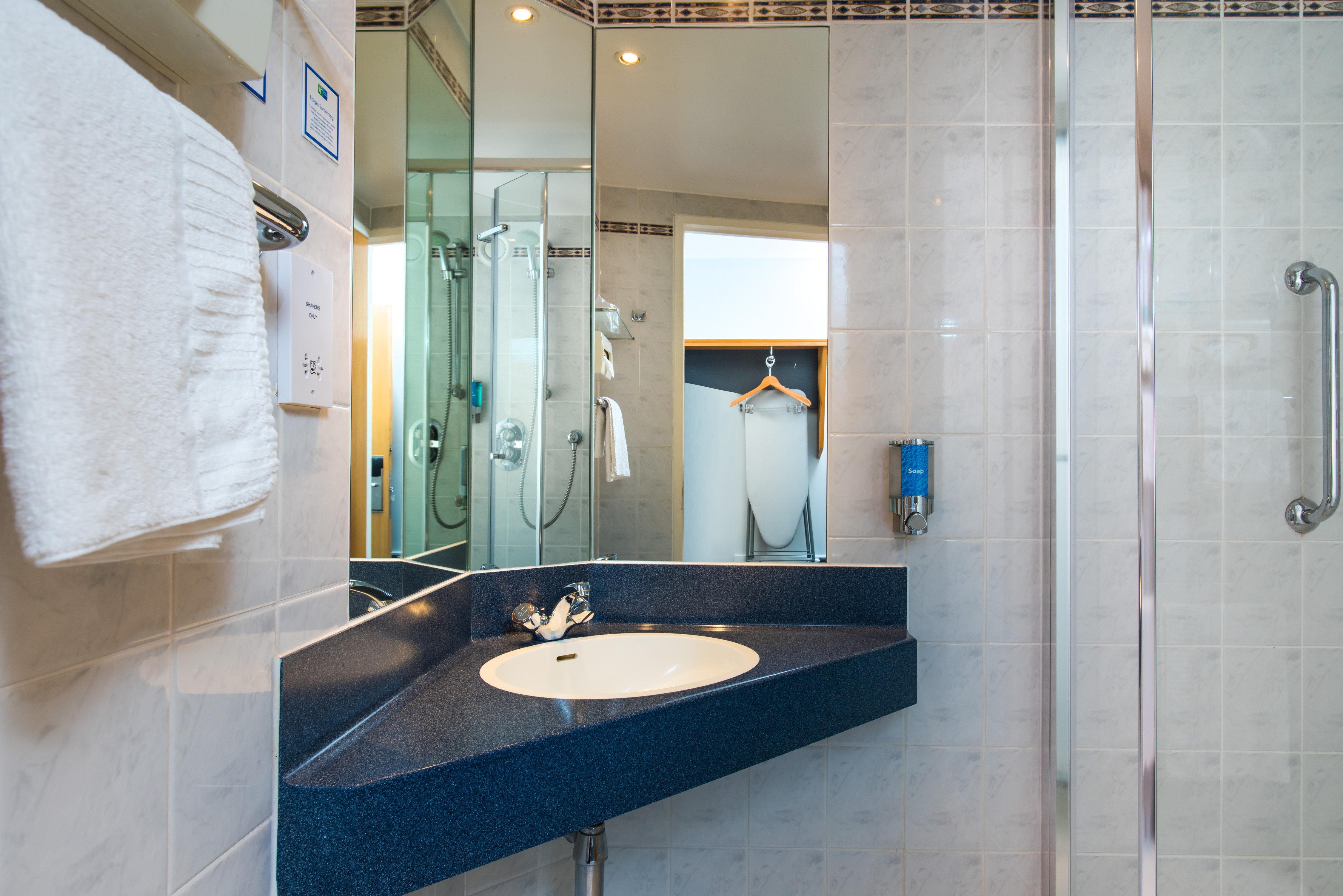 Holiday Inn Express Derby Pride Park By Ihg Экстерьер фото