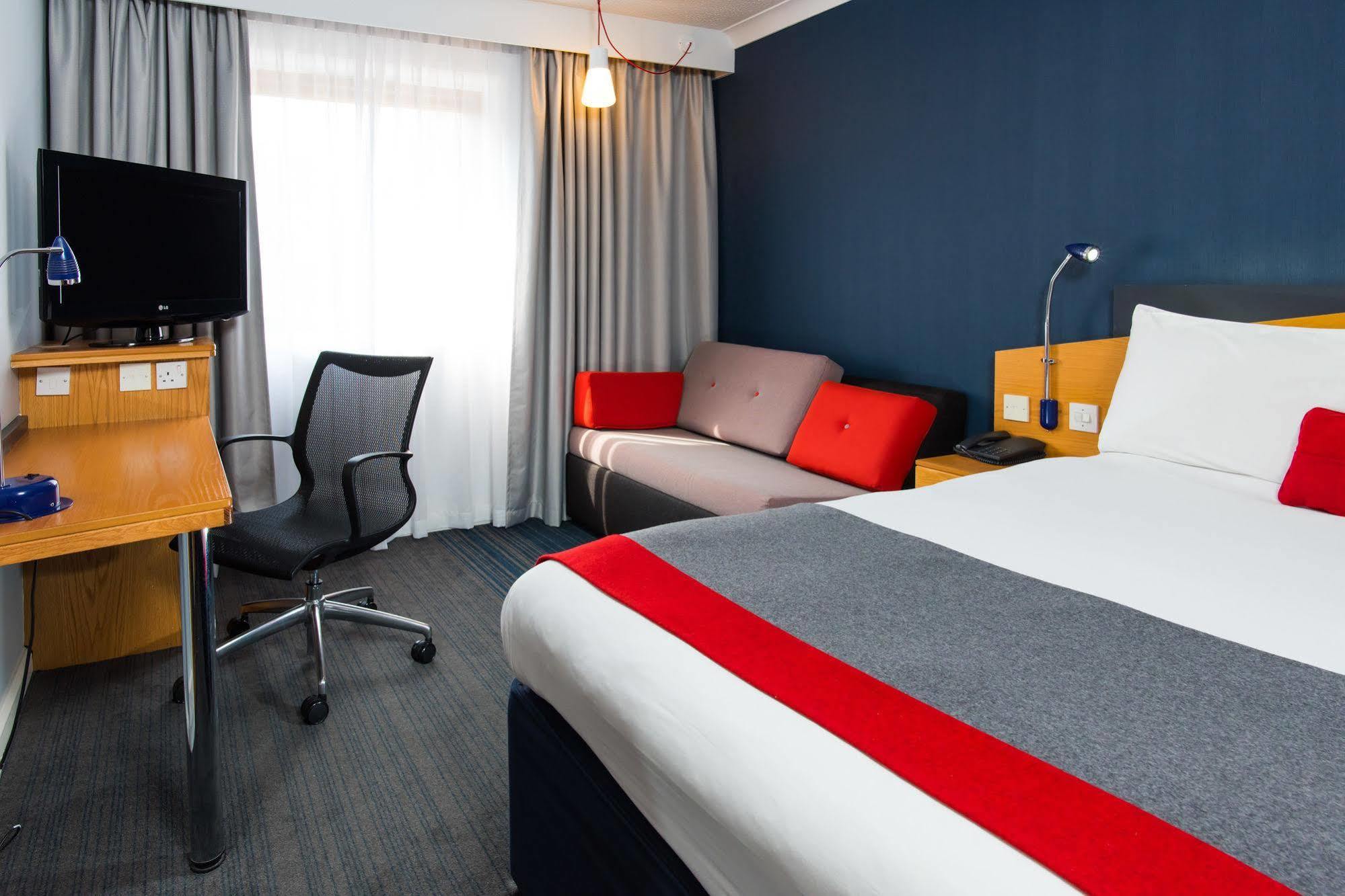 Holiday Inn Express Derby Pride Park By Ihg Экстерьер фото