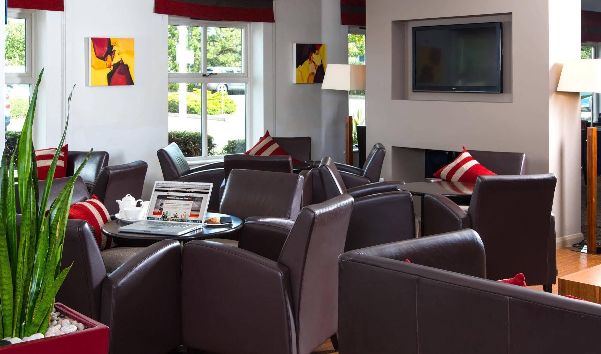 Holiday Inn Express Derby Pride Park By Ihg Экстерьер фото